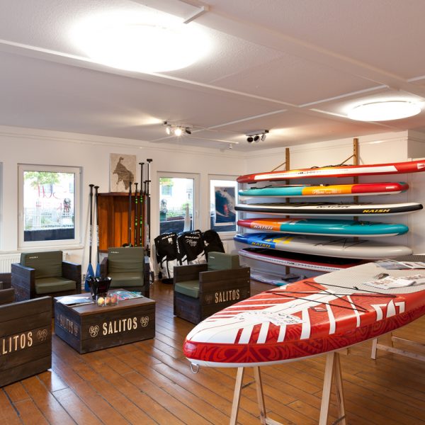 im SUP-Laden Waren Müritz